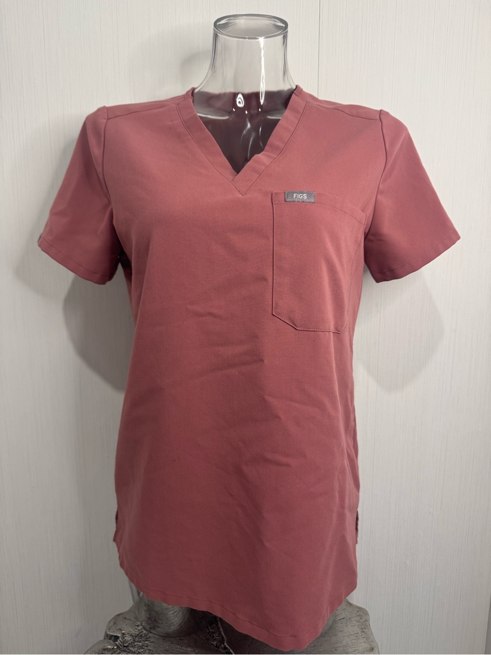 FIGS Catarina Scrub Top. Small. Mauve Pink. No flaws noted!!